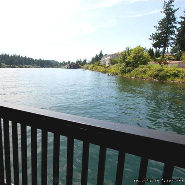 Lakeshore Inn Lake Oswego Buitenkant foto
